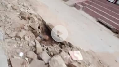 लाडपुरा: जनसमस्या इंद्रा कॉलोनी में बारिश से टूटी सड़कों ने बढ़ाई परेशानी, पाइपलाइन से कॉलोनी के हाल बेहाल