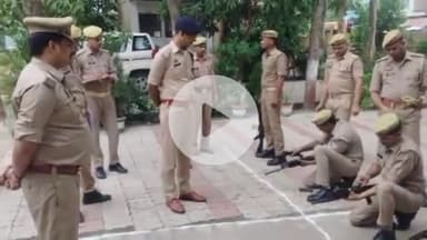 सहजनवा: क्षेत्राधिकारी गीडा ने हरपुर-बुदहट थाने का किया निरीक्षण, थाना परिसर, माल खाना और रजिस्टरों का किया अवलोकन