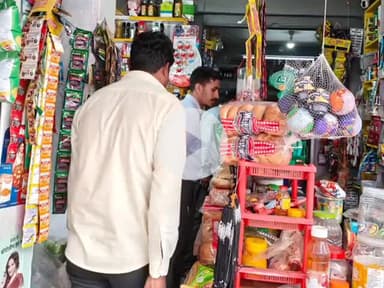 लोहाघाट: नगर पालिका लोहाघाट ने सिंगल यूज प्लास्टिक रखने पर व्यापारी का ₹5000 का किया चालान