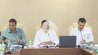 हुज़ूर: भोपाल मंत्रालय में मंत्री प्रदुमन सिंह तोमर की अध्यक्षता में ऊर्जा विभाग की समीक्षा बैठक