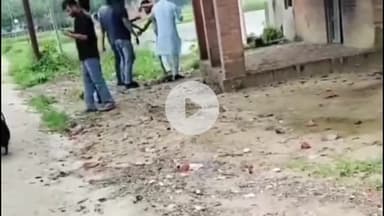 मड़ियाहू: औरा गांव के युवक की पिटाई का वीडियो हुआ वायरल