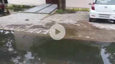 लाडपुरा: कोटा का जेके लोन क्वार्टर्स बना बीमारियों का अड्डा, गंदा ब्लड मिक्स पानी फैला, क्वार्टर्स में फैला कहर