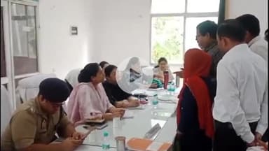 नौगावां सादात: नौगांवा तहसील पर संपूर्ण समाधान दिवस का आयोजन, डीएम और एसपी ने सुनीं समस्याएं