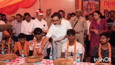 बरेली: सुभाष नगर थाना क्षेत्र के बदायूं रोड पर कावड़ियों के लिए जिला प्रशासन ने लगाया कैंप, भंडारे का आयोजन, डीएम रहे मौजूद