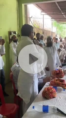 सीकरी: वक्फ बोर्ड अध्यक्ष ने सीकरी में वक्फ संपत्तियों को लेकर की अहम बैठक