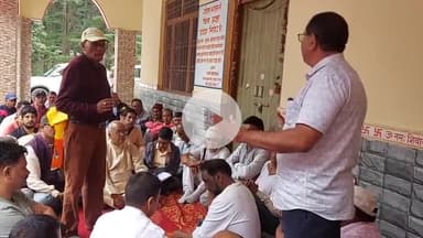 लोहाघाट: रिशेश्वर मंदिर लोहाघाट में 10 अगस्त से शुरू होने वाली श्रीमद्भागवत कथा के आयोजन को लेकर हुई बैठक