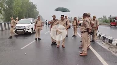 धनौरा: सावन के अंतिम सोमवार को लेकर एसपी अमित कुमार आनंद ने गजरौला हाईवे का लिया जायजा
