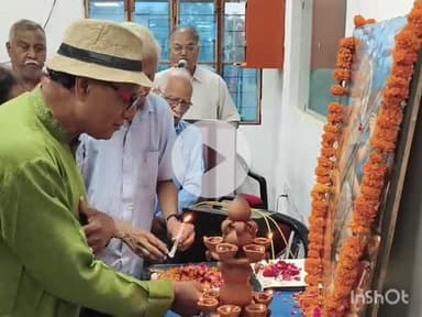 गोरखपुर: काव्य संग्रह 'हम रहें या न रहें' का लोकार्पण कार्यक्रम प्रेसक्लब सभागार में सम्पन्न, प्रेसवार्ता में दी गई जानकारी