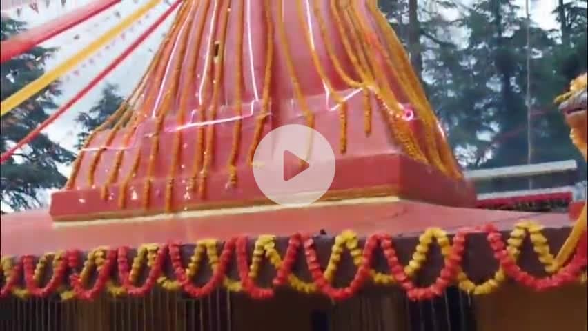 गंगोलीहाट: महाकाली मंदिर गंगोलीहाट में शिव महापुराण के दौरान उमड़ी भक्तों की भारी भीड़