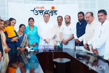 देहरादून: नव निर्वाचित जन प्रतिनिधियों ने सीएम धामी से की भेंट