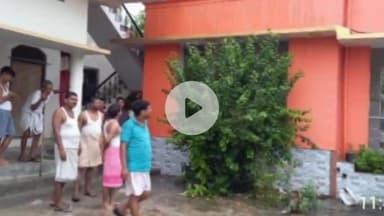 मछलीशहर: जमालपुर गांव स्थित नर्मदेश्वर महादेव मंदिर पर गिरी आकाशीय बिजली, मंदिर की छत हुई क्षतिग्रस्त