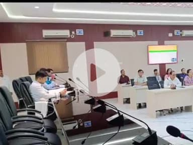 पूर्णिया पूर्व: पूर्णिया जिला पदाधिकारी अंशुल कुमार की अध्यक्षता में आयोजित की गई समीक्षा बैठक