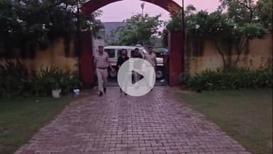 लाडपुरा: शहर में बटनदार चाकू लेकर घूम रहे 2 आरोपियों को पुलिस ने किया गिरफ्तार