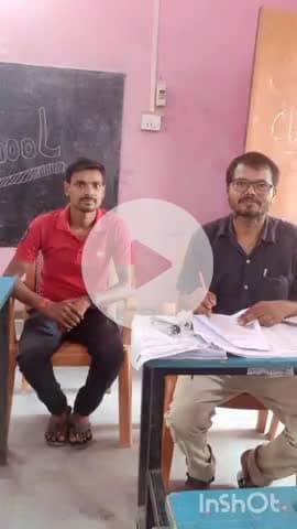 छौड़ाही: मध्य विद्यालय बरदाहा के प्रांगण में मतदाता पुनरीक्षण के लिए लगा कैंप, बीएलओ रहे मौजूद