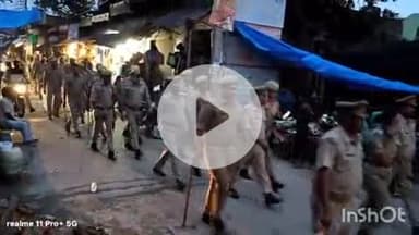 कासगंज: कोतवाली सोरों क्षेत्र में सुरक्षा व्यवस्था को लेकर पुलिस ने किया पैदल गश्त, लिया सुरक्षा व्यवस्था का जायजा