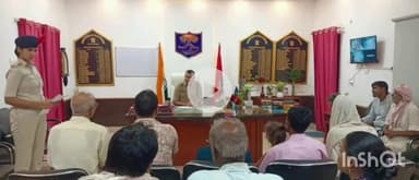 बेगूसराय: कार्यालय कक्ष में SP ने लगाया जनता दरबार, 13 फरियादियों की सुनी फरियाद