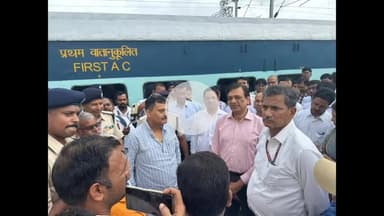 नबीनगर: जीएम ने अंकोरहा रेलवे स्टेशन का निरीक्षण किया, विधायक ने ट्रेनों के ठहराव और ओवर ब्रिज निर्माण की मांग की