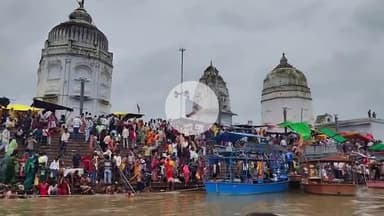 बाह: बटेश्वर धाम में शिवभक्तों की भीड़, कांच से घायल हुए श्रद्धालु, सुरक्षा में प्रशासन तैनात रहा