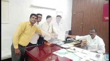 दौसा: जिले में जातिगत भेदभाव के विरोध में एसटी, एससी व ओबीसी महासंघ ने मुख्यमंत्री के नाम सौंपा ज्ञापन