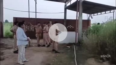 छिबरामऊ: गुरसहायगंज के डुडवाबुजुर्ग के पास NH-34 पर बंद पड़े एक ढाबे में मिला अज्ञात नर कंकाल, मौके पर पहुंची पुलिस जांच में जुटी