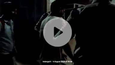 इंदरगढ़: दतिया रोड पर गोदाम के पास बाइक सवार गाय से टकराया, गंभीर रूप से घायल होने पर दतिया रेफर