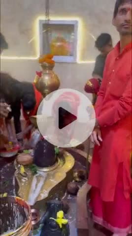 दुलदुला: सावन के अंतिम सोमवार पर शिवालयों में उमड़ा आस्था का सैलाब, लोरोघाट शिव मंदिर में भक्तों की भीड़ लगी