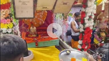 गुना: म्याना: सदर बाजार के प्राचीन शिव मंदिर से श्रवण माह के चौथे सोमवार को निकली भव्य पालकी यात्रा, उमड़ी भीड़