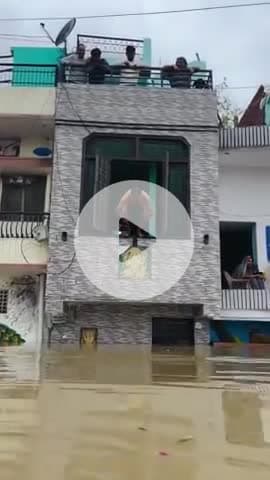 आस्था या अव्यवस्था पर तंज ? दारोगा जी की फिलिम का पार्ट 3 आ गया है 😊

#prayagraj #ganga #flood #uttarpradesh