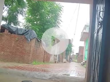 आरती गांव में बारिश का माहौल