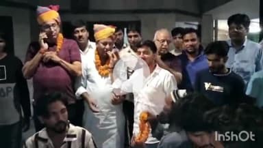 चूरू: चूरू में भाजपा जिला मंत्री बनने पर खांन और सैनी का सम्मान, पूर्व नेता प्रतिपक्ष राजेन्द्र राठौड़ के आवास पर किया गया