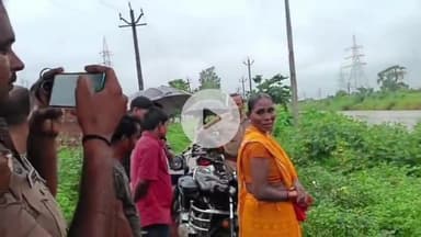 महाराजगंज: भिटौली के गैस गोदाम के पास नारायणी नहर में एक व्यक्ति के डूबने की आशंका, पुलिस और गोताखोर तलाश में जुटे