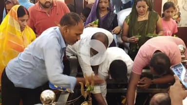 फरेंदा: सावन के अंतिम सोमवार पर फरेंदा स्थित शिव मंदिर में श्रद्धालुओं का सैलाब उमड़ा