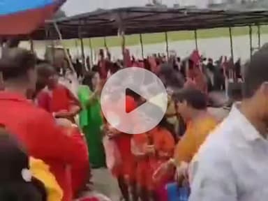 पूर्णिया पूर्व: पूर्णिया जिले के विभिन्न शिव मंदिरों में सावन की आखिरी सोमवारी को लेकर शिवभक्तों की उमड़ी भीड़