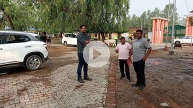 बरेली: सीबीगंज क्षेत्र स्थित कान्हा उपवन गौशाला का नगर आयुक्त ने किया निरीक्षण, बीमार पशुओं के इलाज के लिए दिए निर्देश