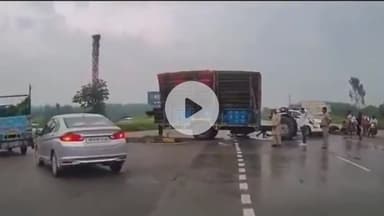 जगाधरी: कलानौर के पास बोलेरो और ट्रैक्टर-ट्रॉली की हुई टक्कर, जांच में जुटी पुलिस