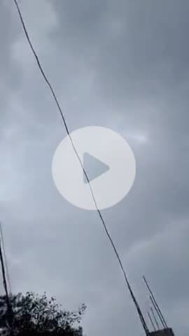 लखनऊ में फिर  हुआ मौसम ख़राब...
लखनऊ में रुक रुक हो रही बारिश से लोगो को काफी दिक्कत हो रही है 
#सार्वजनिक  समाचार