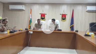 अमरोहा: अमरोहा के एसपी ने IGRS पोर्टल पर कार्य करने वाले पुलिस कर्मियों के साथ की बैठक, दिए निर्देश