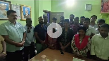 लोहरदगा: लोहरदगा ग्राम स्वराज संस्थान में आयोजित हुई शोकसभा, दिशोम गुरु शिबू सोरेन को दी गई श्रद्धांजलि