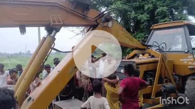 कासगंज: किलोनी रफातपुर गांव में वृद्ध महिला को हाइड्रा ने मारी टक्कर, हादसे में महिला की मौके पर हुई मौत