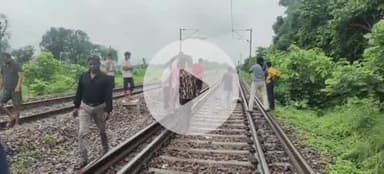 लंभुआ: रविवार को चांदा क्षेत्र में ट्रेन से कटे युवक की शिनाख्त, मृतक युवक प्रतापगढ़ जिले के आसपुर देवसरा का निवासी