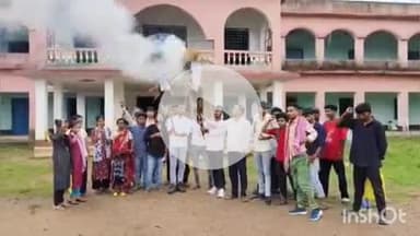 चकाई: फाल्गुनी प्रसाद यादव महाविद्यालय चकाई के परिसर में एबीवीपी ने कुलपति और परीक्षा नियंत्रक का पुतला दहन किया