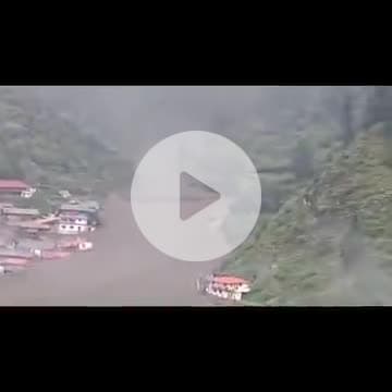 नक्शे से गायब हो गया उत्तरकाशी का धराली गाँव!
#pahadibhaipilochai #viralreels #मुखबागांव #धरालीग
@uttrakhand