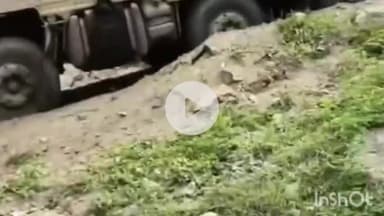 गढ़बोर: देसूरी की नाल में ब्रेक फेल होने के कारण ट्रक अनियंत्रित होकर पंजाब मोड़ पर एक चट्टान से टकराया, बड़ा हादसा टला