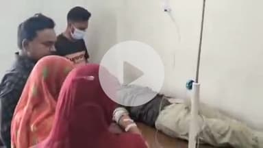 मारवाड़ जंक्शन: मारवाड़ जंक्शन के आऊवा गांव मुख्य बस स्टैंड पर दो बाइकों की आमने-सामने टक्कर, तीन घायल, पुलिस ने पहुंचाया अस्पताल