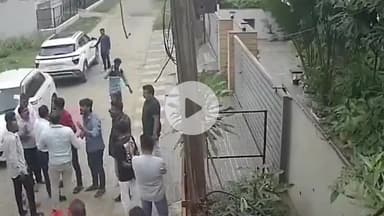 हुज़ूर: वार्ड -67 में BJP पार्षद के पति व बेटे पर विकलांग से बदसलूकी व मारपीट करने का आरोप, मंत्री कृष्णा गौर से की गई शिकायत