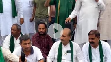 जगाधरी: सड़क निर्माण कार्य ना होने से नाराज भारतीय किसान यूनियन के पदाधिकारियों ने कुरुक्षेत्र-सहारनपुर मार्ग पर लगाया जाम