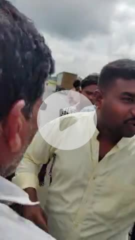 Gujarat se aate hue gadi dardnak accident mauke per ek vyakti ki byan bhayanak maut Indore road dhaar