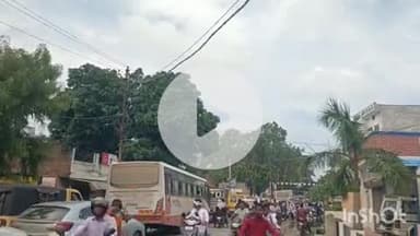 बहराइच: बहराइच-गोंडा मार्ग पर स्थित शिवनगर तिराहे पर जाम लगने से लोगों को होती है परेशानी, जल्द पुल निर्माण की मांग #jansamasya