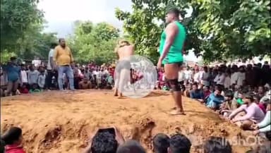 महाराजगंज: मुजूरी में आयोजित हुआ विराट दंगल प्रतियोगिता