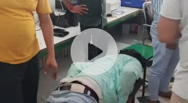 कादीपुर: बीबीगंज देवनगर में बाइक सवार फेरी वाले को अज्ञात व्यक्ति ने फ्रूटी में पिलाया जहरीला पदार्थ, हायर सेंटर किया गया रेफर